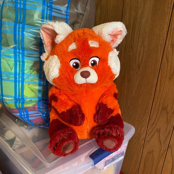 Turning Red Plush - Picture 1 of 1